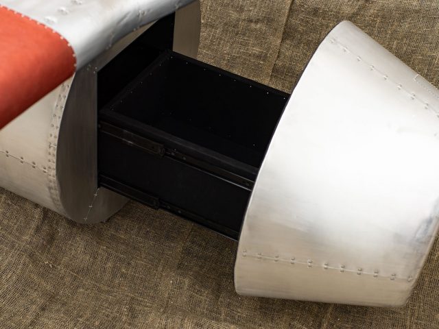 Письменный стол Turbine under the Wing