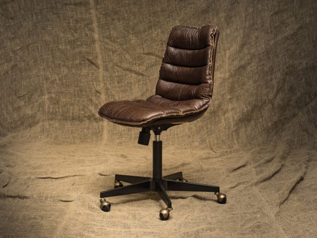 Офисное кресло Freedom Leather Seat