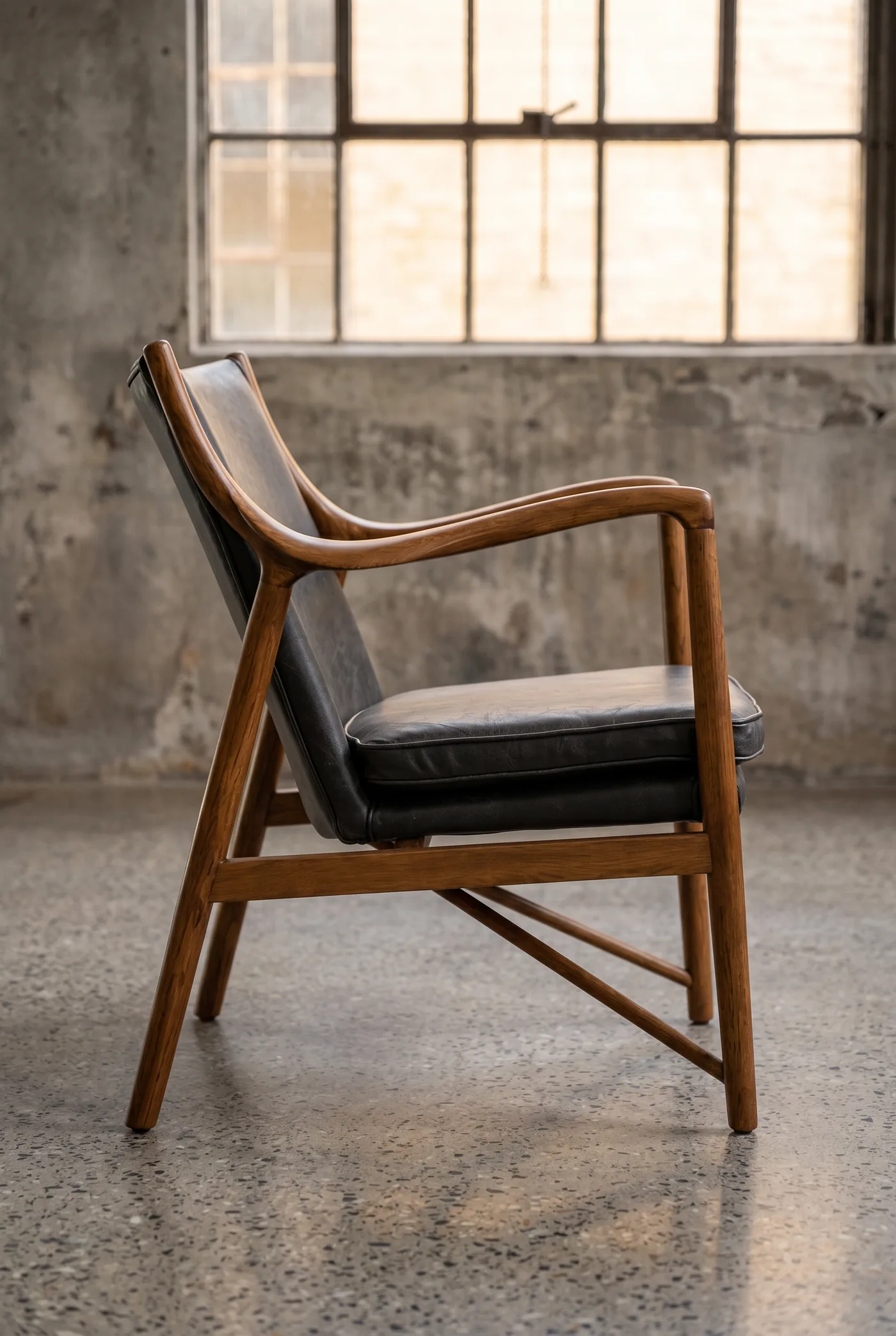 Кресло Bohemia Solid Wood and Leather