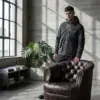 Кресло Comfort, Dark Leather and Wood — в интерьере