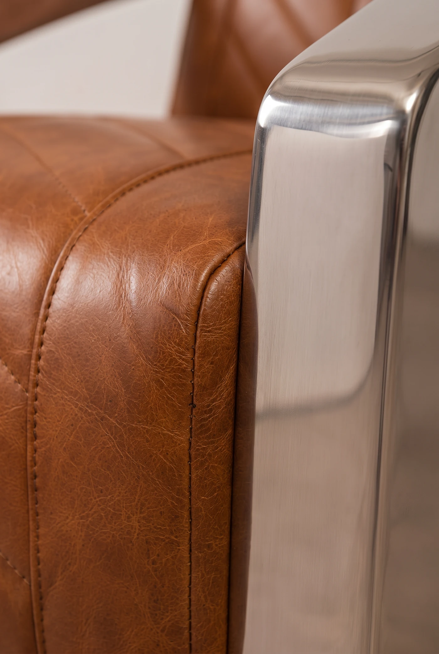 Кресло Matrix Stainless Steel Armrest — деталь материала