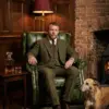 Кресло Versailles Armchair Brown Leather — в интерьере