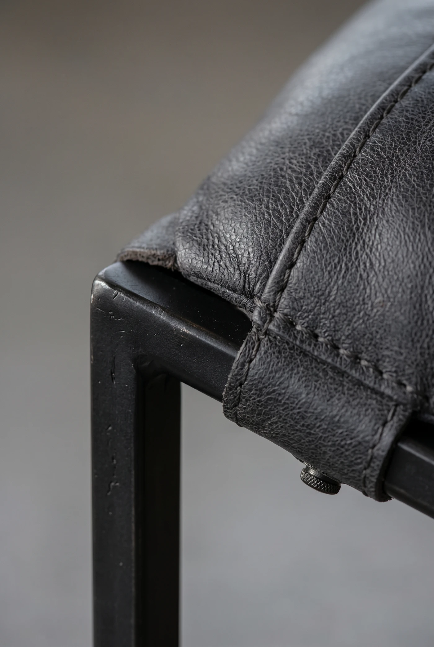 Шезлонг Nomad Black, Steel Frame — деталь материала
