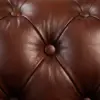 Трехместный диван Nottingham Quilted Leather — деталь