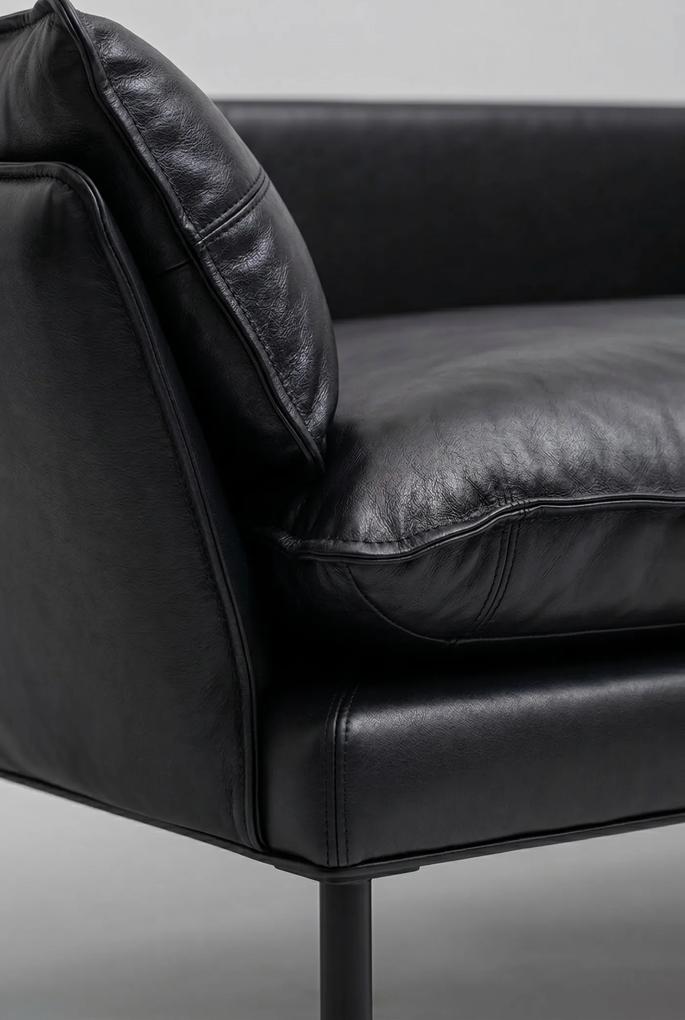 Двухместный диван Security 2 Seater Sofa — деталь материала
