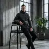 Барный стул Tall Agate Steel Armrest — в интерьере