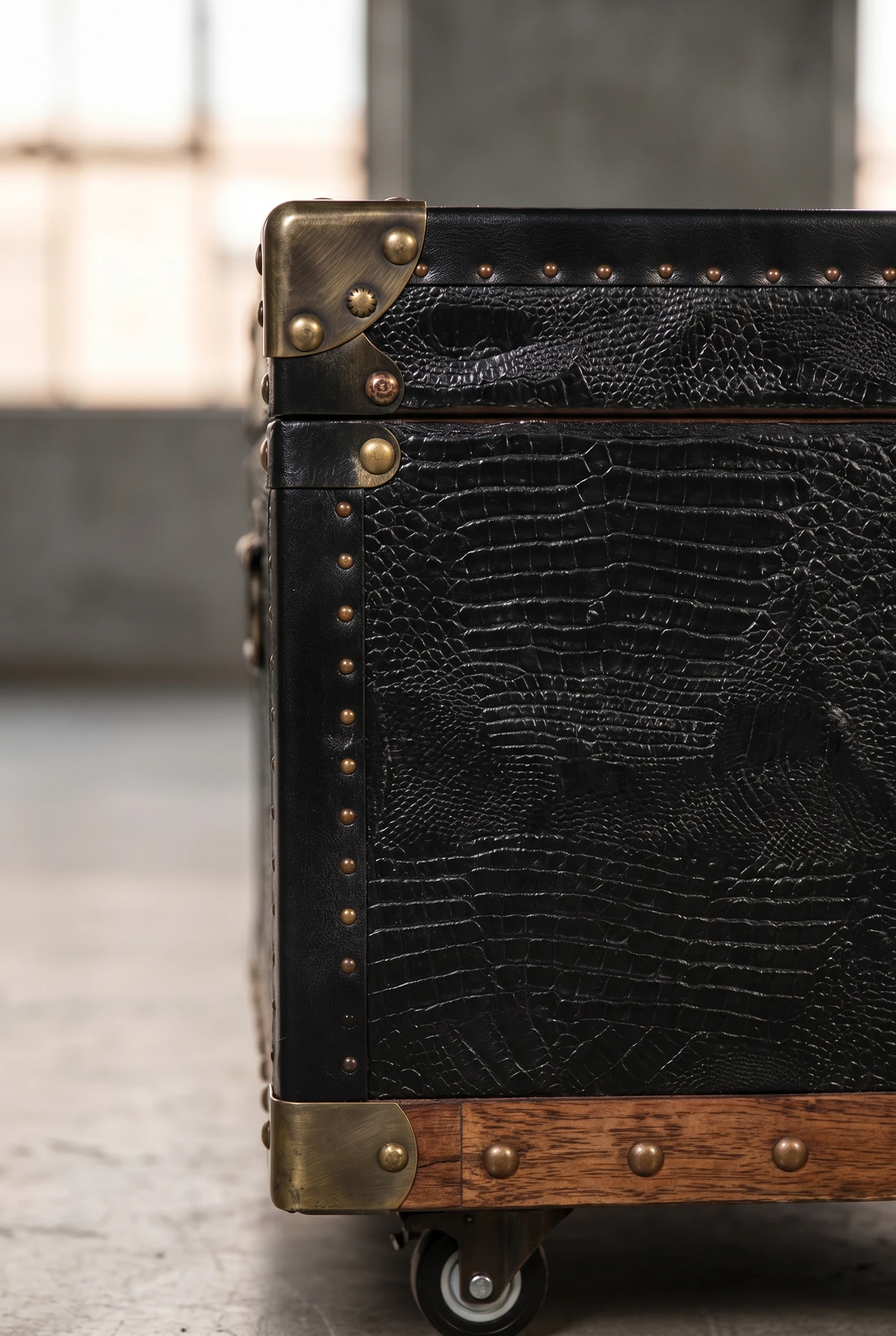 Кофейный столик Purse Black Pu-leather — профиль