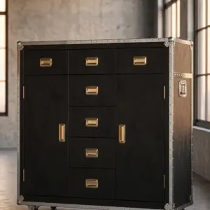 Шкаф «Флайт-Кейс» — фронт