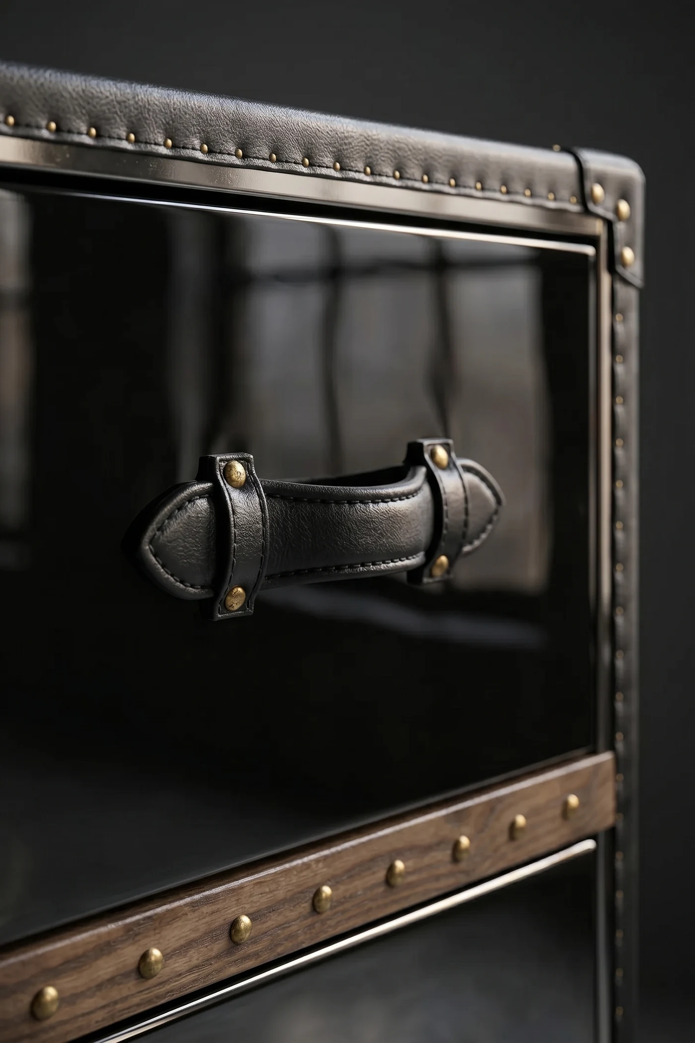 Тумбы Onyx 4 Drawers Black Gloss — деталь материала