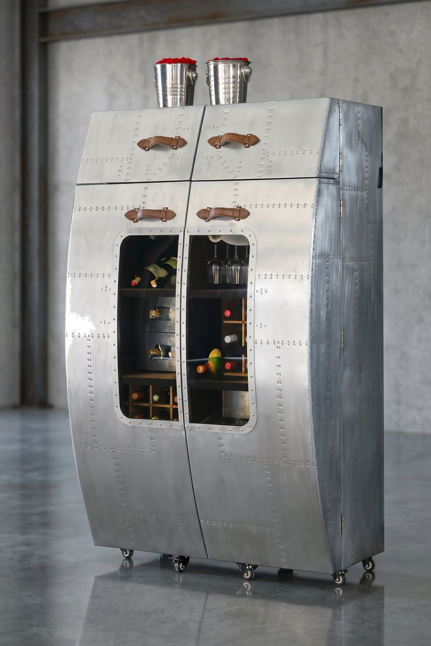 Винный шкаф Shelving Aviator on Rollers