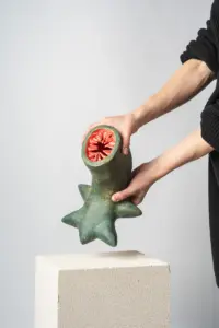Скульптура "Современная Мода" — 45°