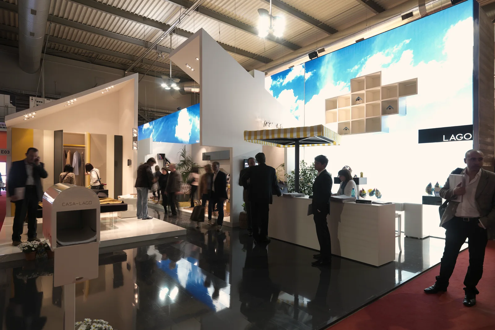 Стенд бренда Lago на выставке Salone del Mobile в Милане