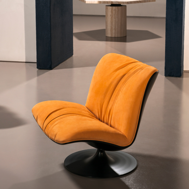 Кресло с круглым металлическим основанием Wivenhoe