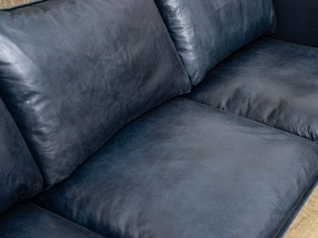 Двухместный диван Security 2 Seater Sofa