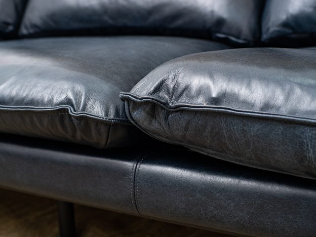 Двухместный диван Security 2 Seater Sofa