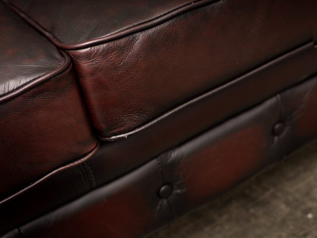 Двухместный диван Steampunk Quilted Leather