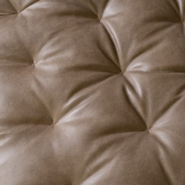 Двухместный прямой диван MOTION