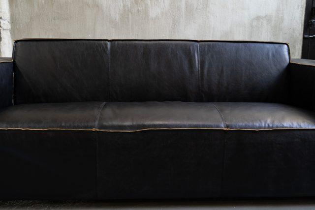 Трехместный диван Windsor, Black Leather