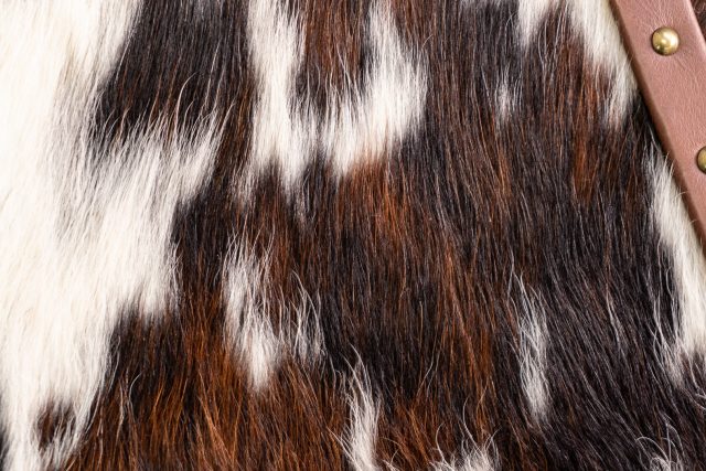 Сундук Texas Spotted Fur Decor