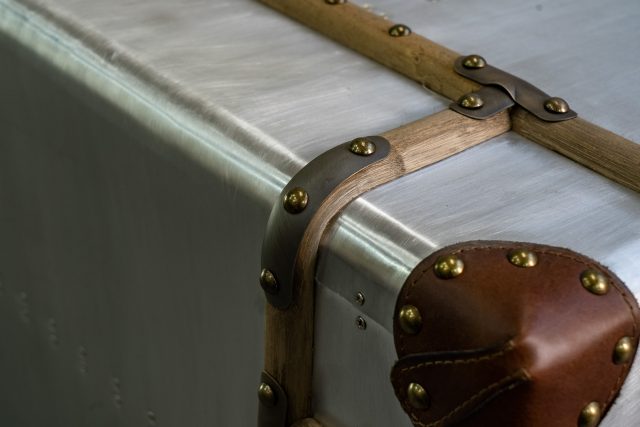 Кофейный столик Traveler Leather and Aluminum