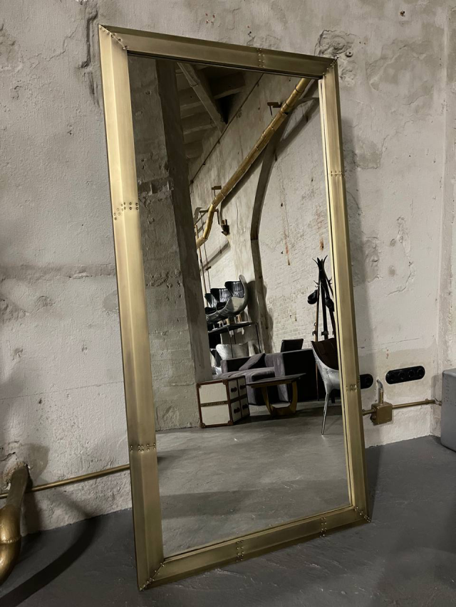 Зеркало в полный рост Narnia Brass