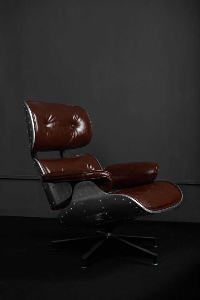 Кресло Aviator Eames Lounge with Footrest