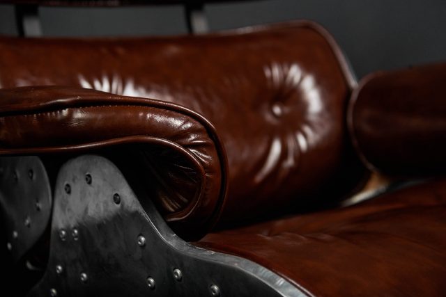 Кресло Aviator Eames Lounge with Footrest